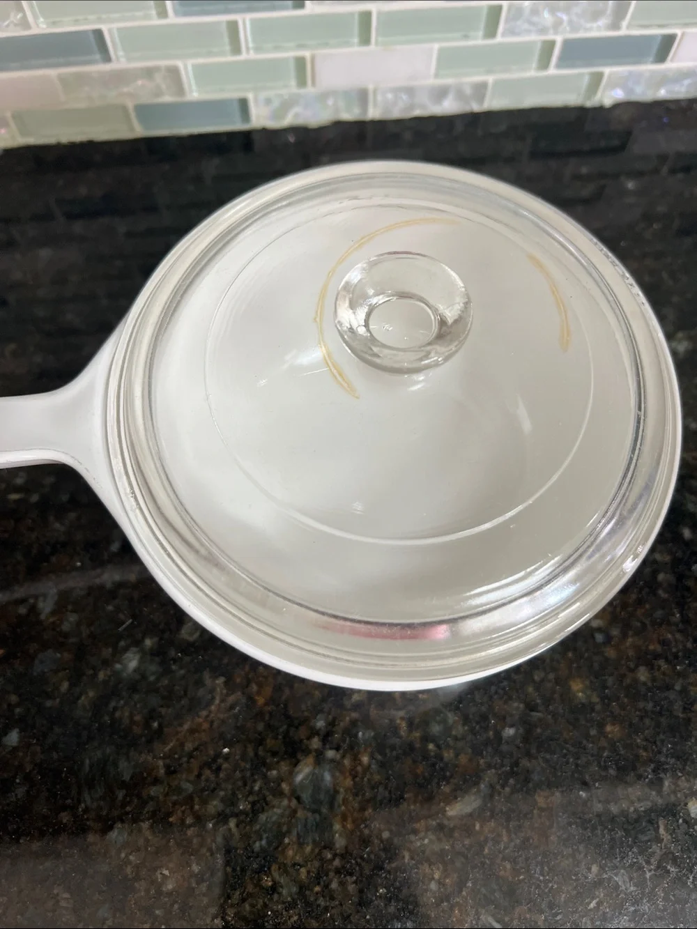 Vintage CorningWare 1 1/2 pint saucepan with lid